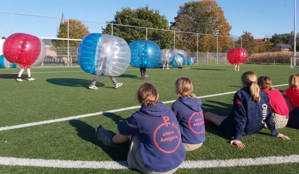 Youth movement activities with Teams Up